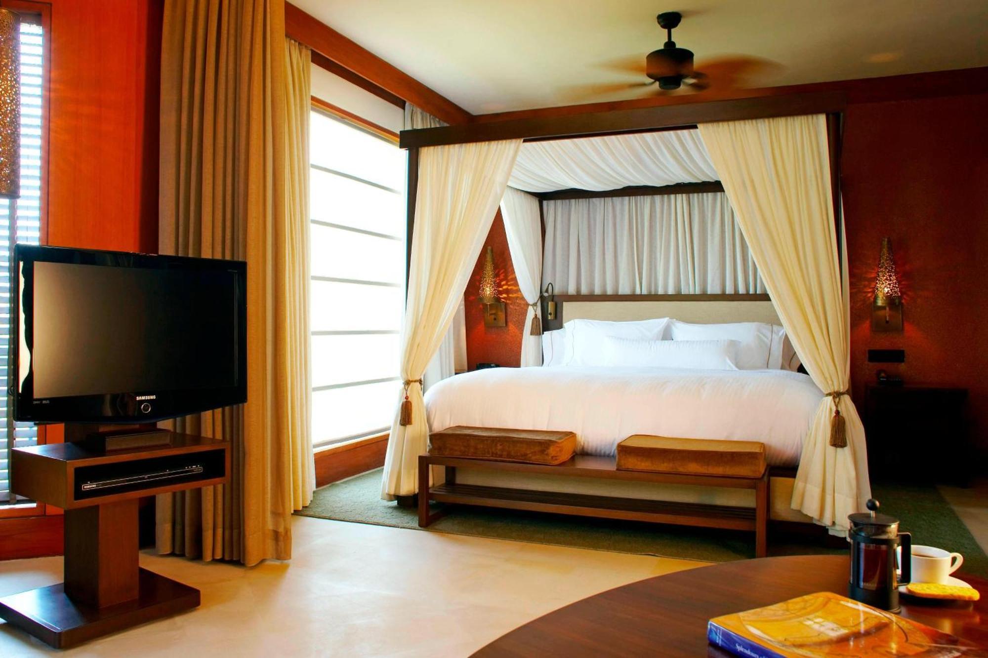 The Westin Sohna Resort & Spa Gurgaon Exterior foto